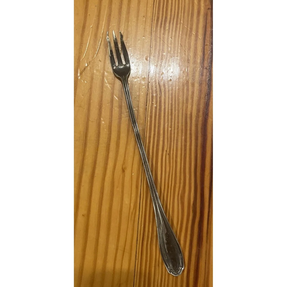Wm Rogers & Son AA Silver Plated Silverware Cocktail Fork VTG 🏔️